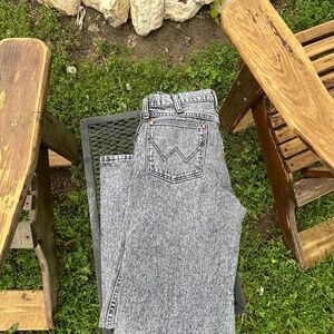 Vintage acid wash men’s wrangler jeans